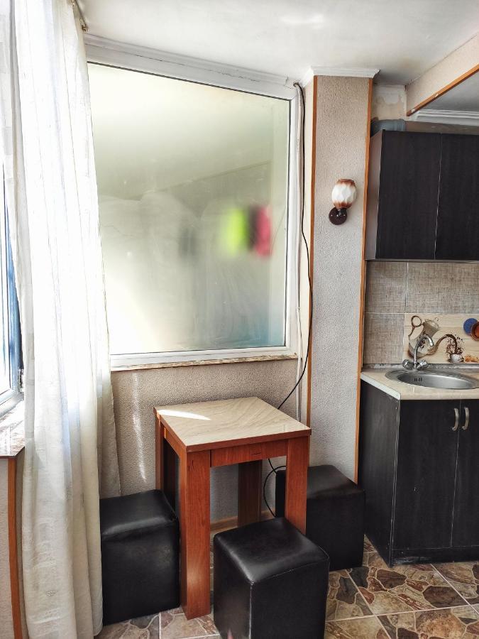 Guesthouse Ttt-1 Tbilisi Exteriör bild